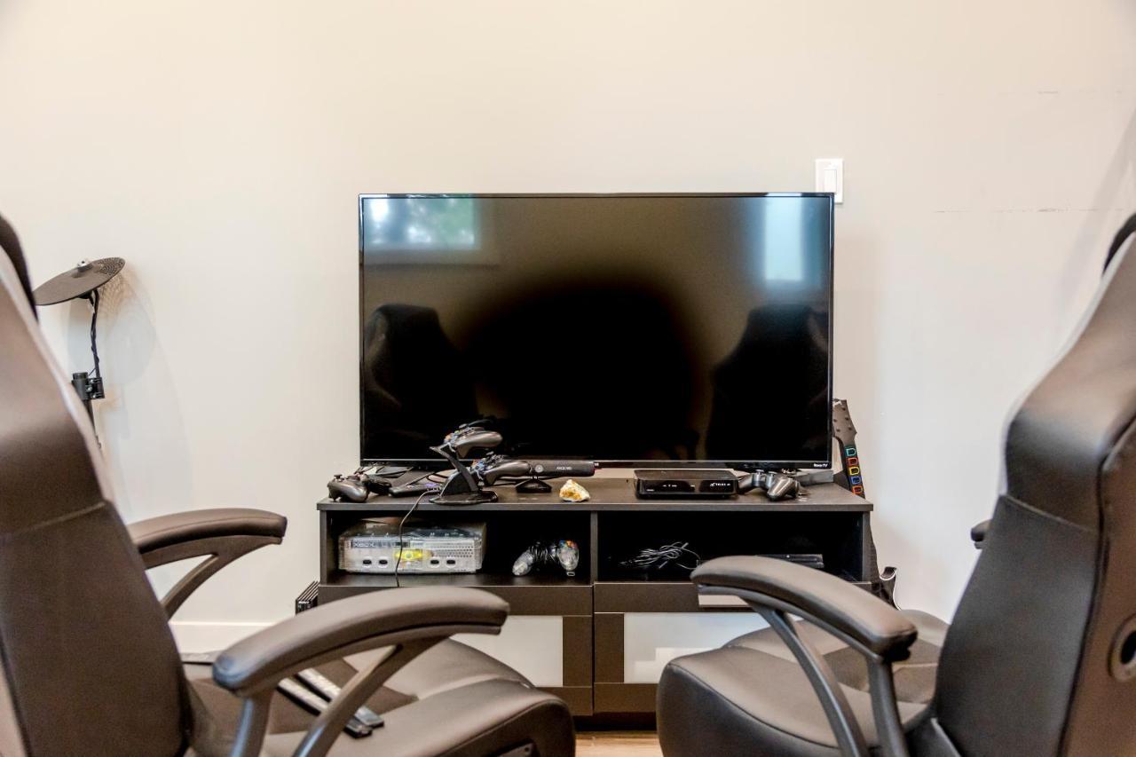 Ski In Ski Out With Huge Game Room And Hot Tub Fernie Esterno foto