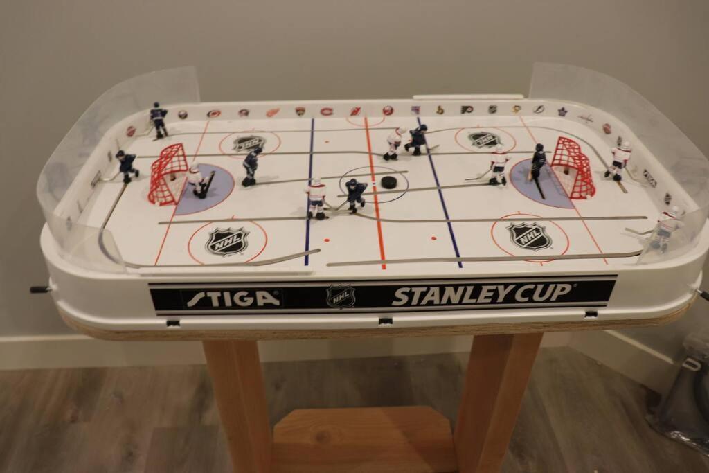 Ski In Ski Out With Huge Game Room And Hot Tub Fernie Esterno foto