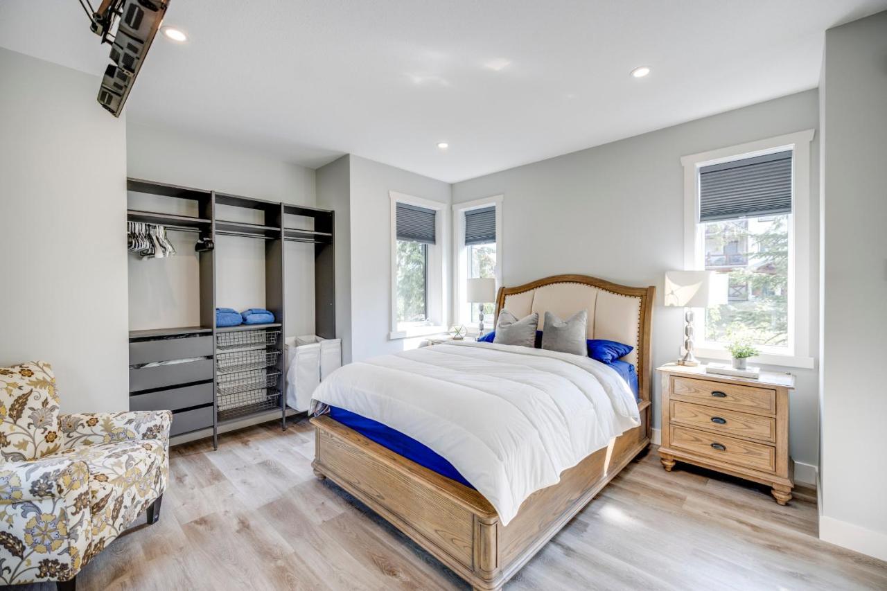 Ski In Ski Out With Huge Game Room And Hot Tub Fernie Esterno foto