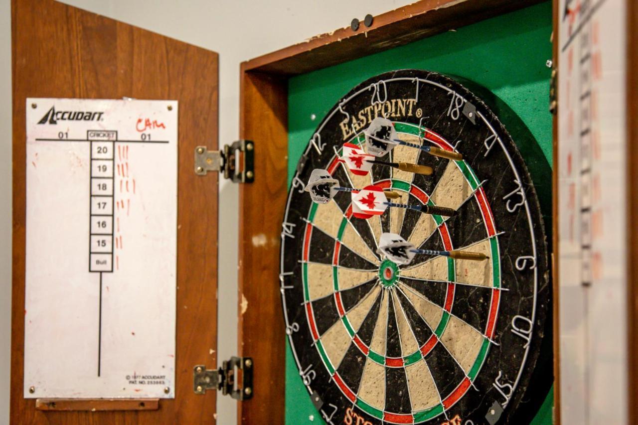 Ski In Ski Out With Huge Game Room And Hot Tub Fernie Esterno foto