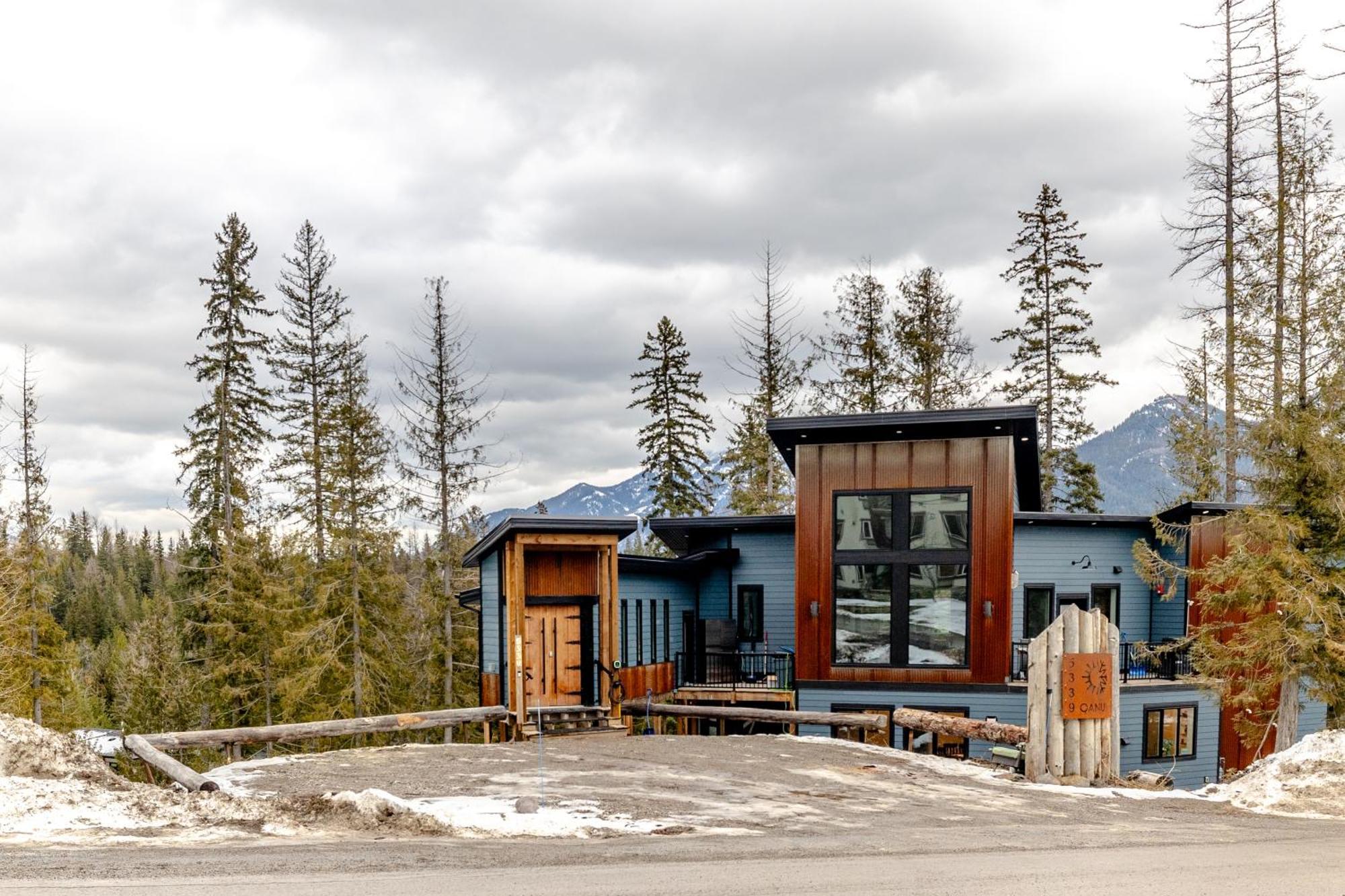 Ski In Ski Out With Huge Game Room And Hot Tub Fernie Esterno foto